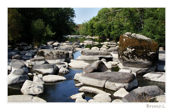 riviere de france,rocher