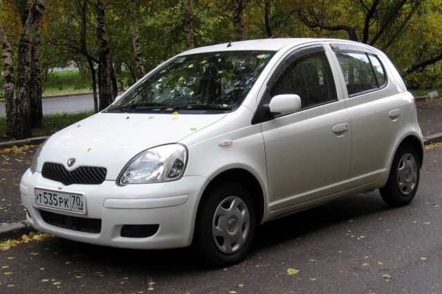 toyota vitz and yaris difference #4