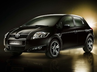 which is better suzuki swift or toyota yaris #5