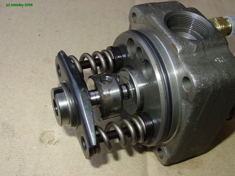 Calage pompe a injection bmw 525 tds #6