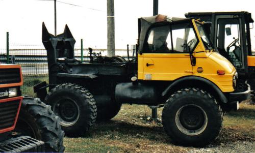 tracteur forestier unimog